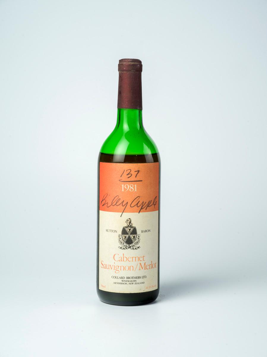 wine bottle 137