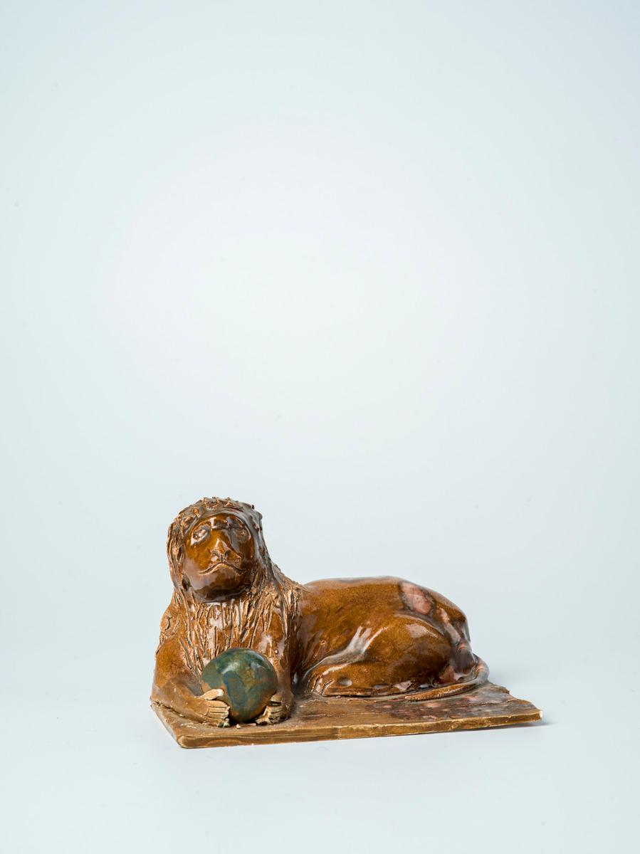 Lion sculpture